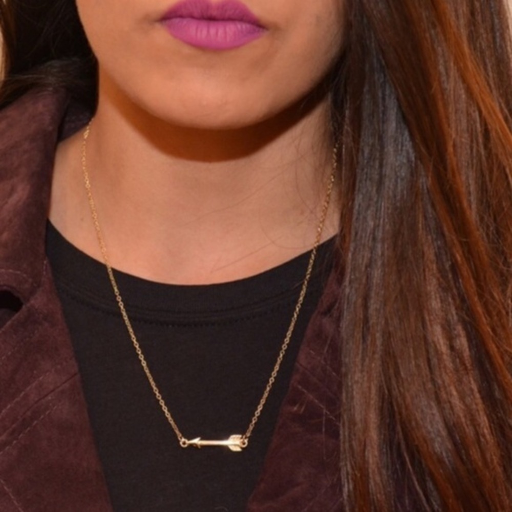 𝅺ARROW pendant necklace. Price firm. - Picture 3 of 3